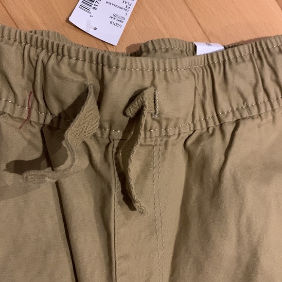 NWT Children’s Place boys Tan shorts - size 10 - Picture 4 of 11